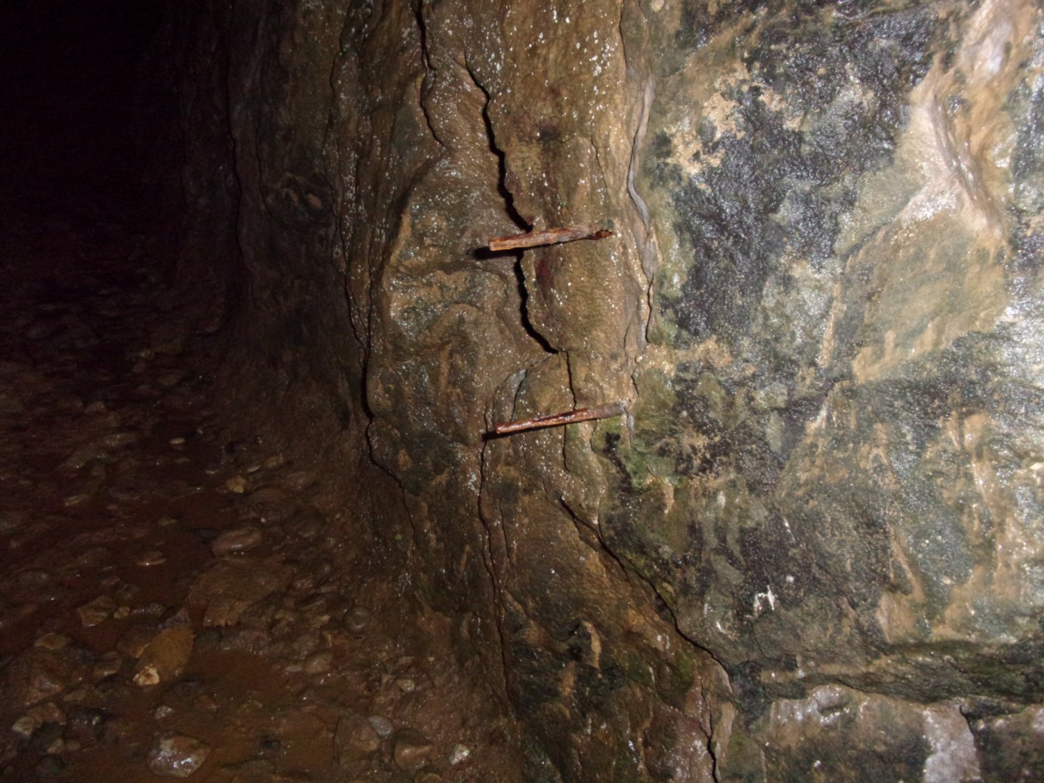 iron pegs on left